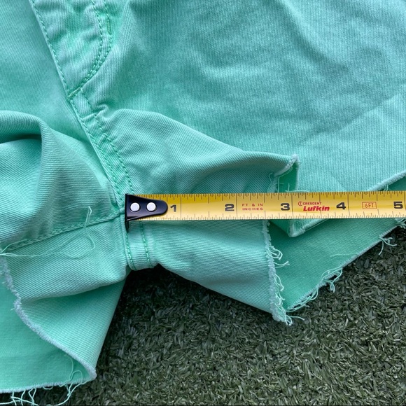 Joe's Jeans Shorts Green size 26 Preowned great condition casual summer Vegas* - Picture 6 of 8